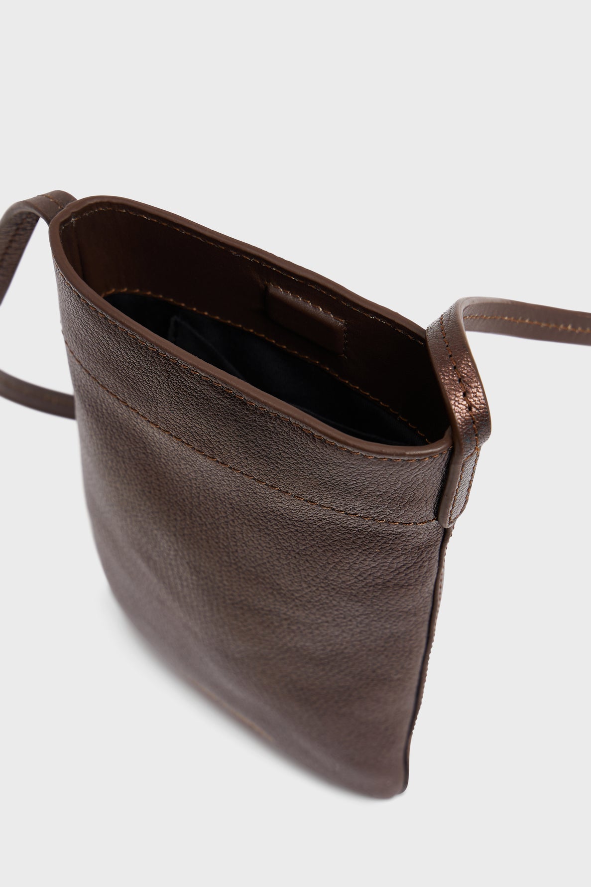 Small Leathergoods Dao20y446 Brown