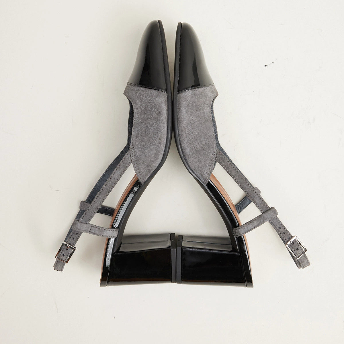 JONAK-DHAPOP VERNIS_VELOUR-NOIR_GRIS_04.jpg