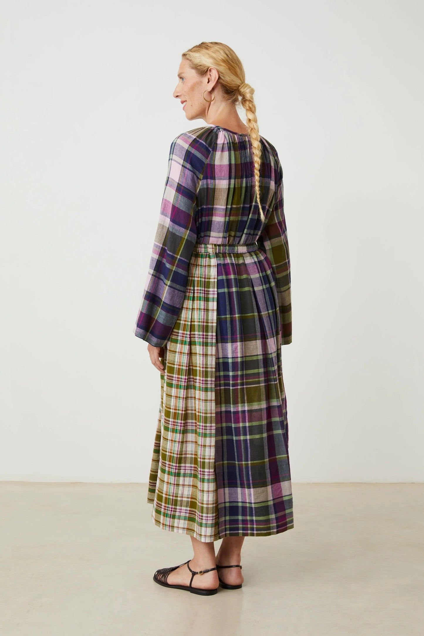 Skirt Paule 836 Sagan-Amazon