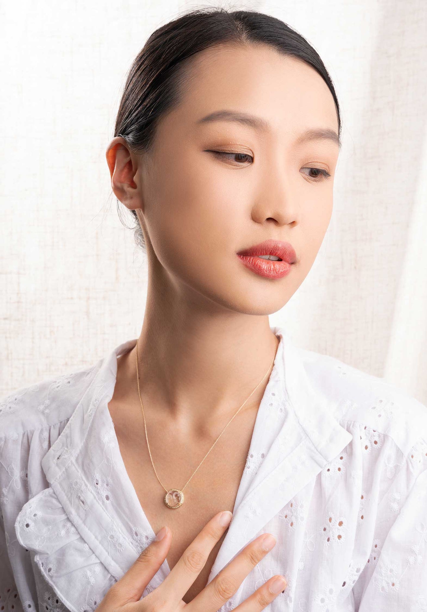 Necklace Moon Gold-14k-Crystal