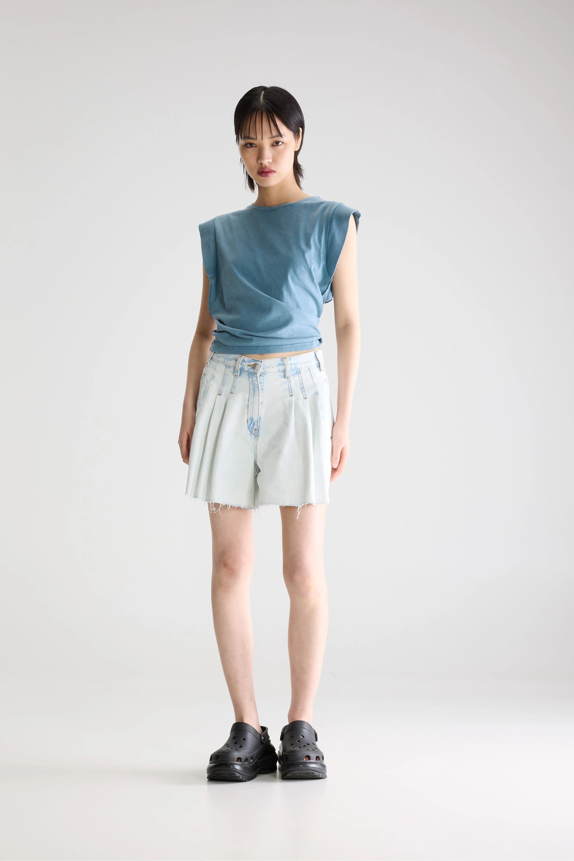Bellerose | Wide Denim Shorts with Pleats Ice-Bleach