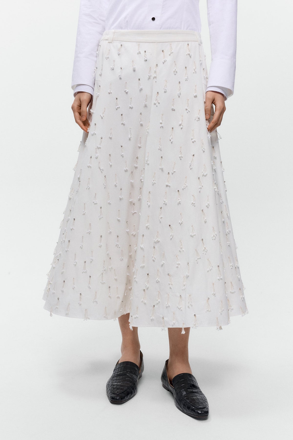CORDERA-745 PETALOS SKIRT-WHITE_02.jpg