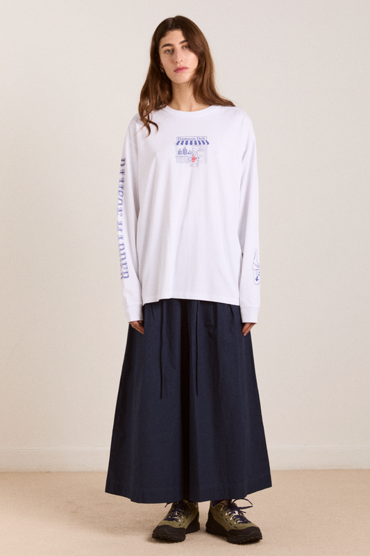 Damson Madder Women's Damson Deli Graphic T-Shirt 100% Organic Cotton - Off-White