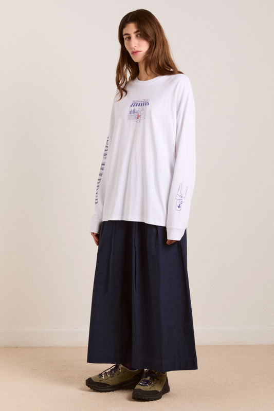 Damson Madder Women's Damson Deli Graphic T-Shirt 100% Organic Cotton - Off-White