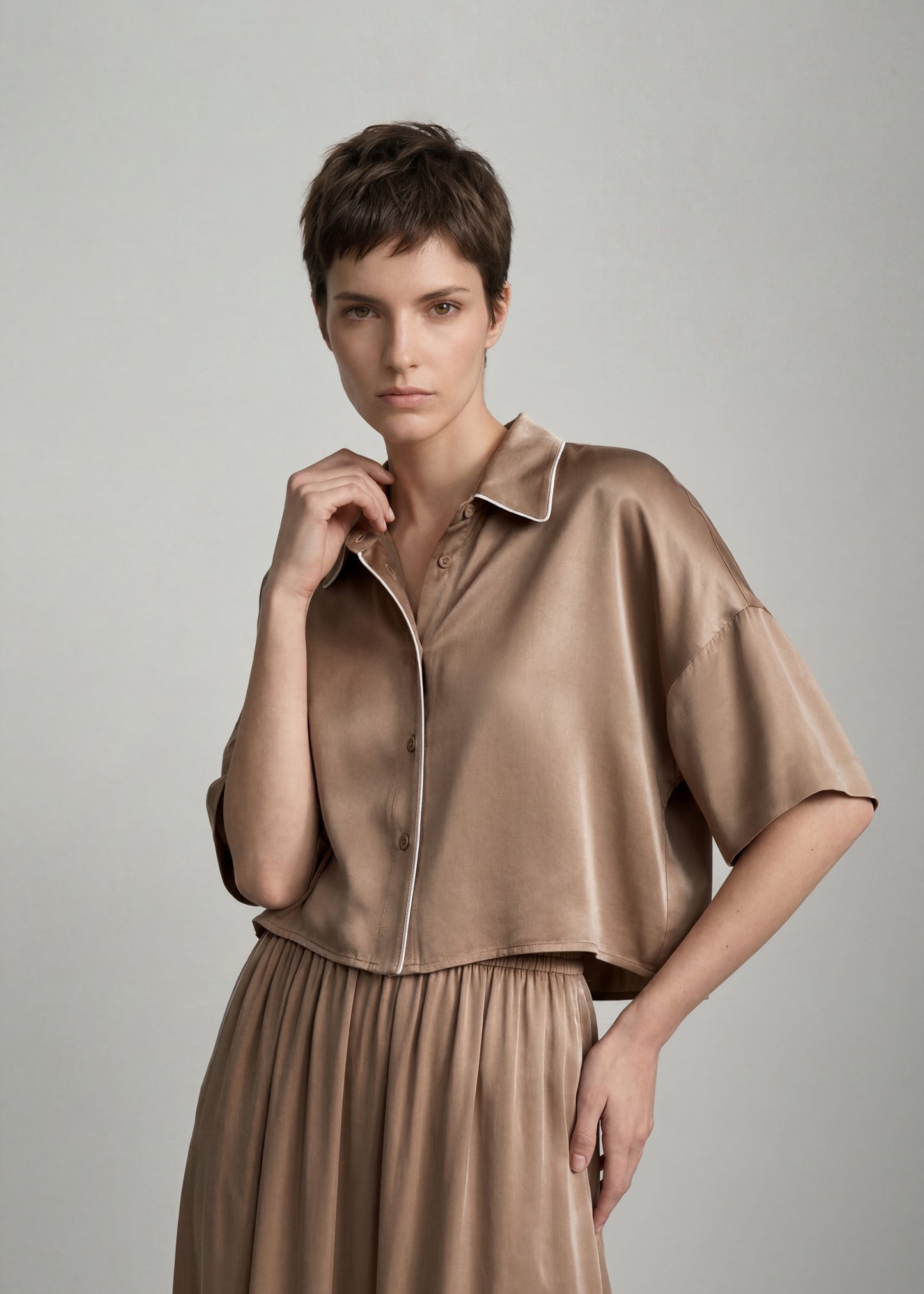 DCV CASHMERE-699 SAMANTHA SHIRT-DARK SAND_01.jpg