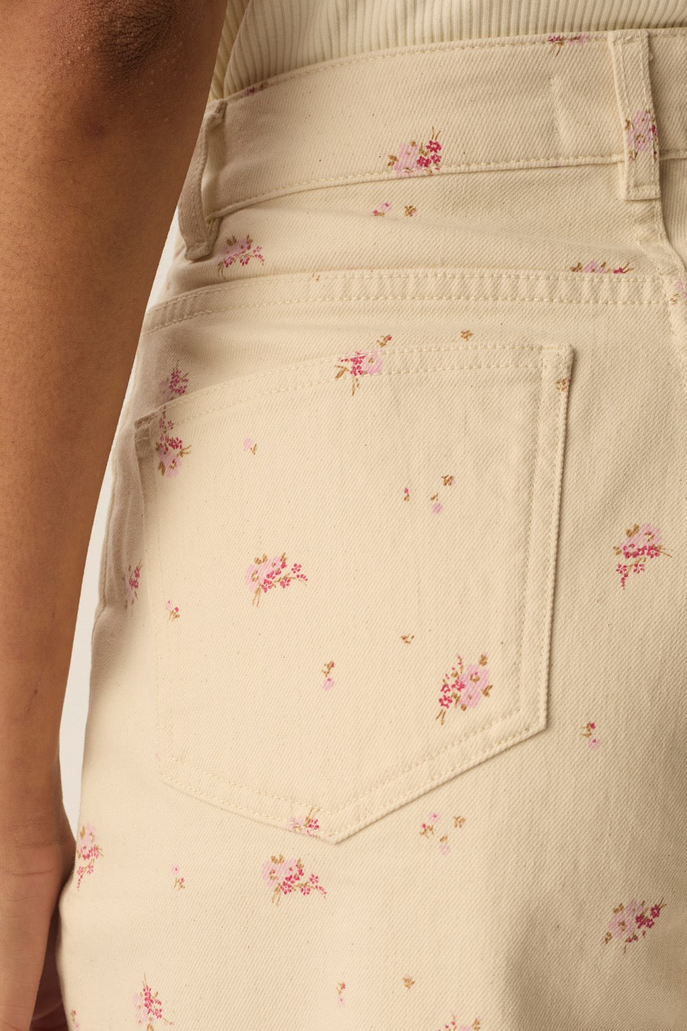 DES PETITS HAUTS-244 LOUFIFI-ALIZEE_06.jpg