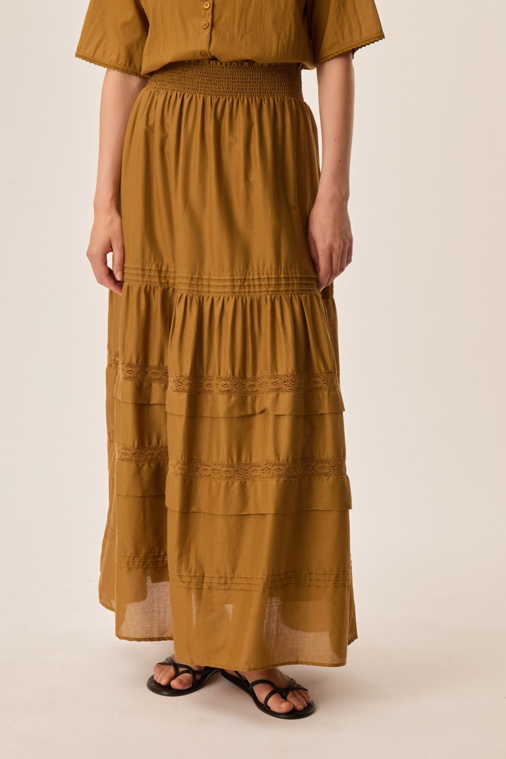 DES PETITS HAUTS-244 TESSIE-MOUSSE_01.jpg
