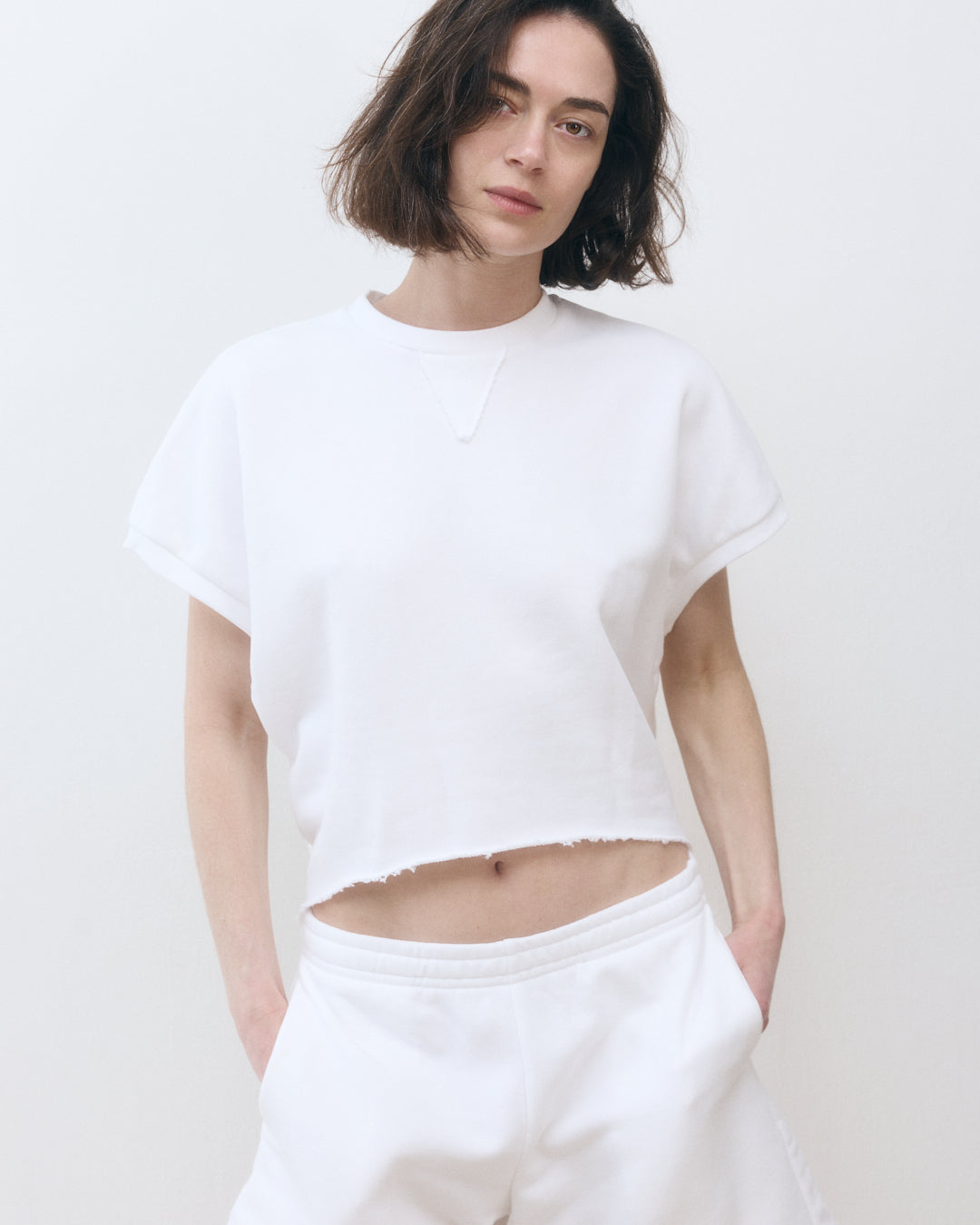 DE BASE-717 ROZA-WHITE_02.jpg