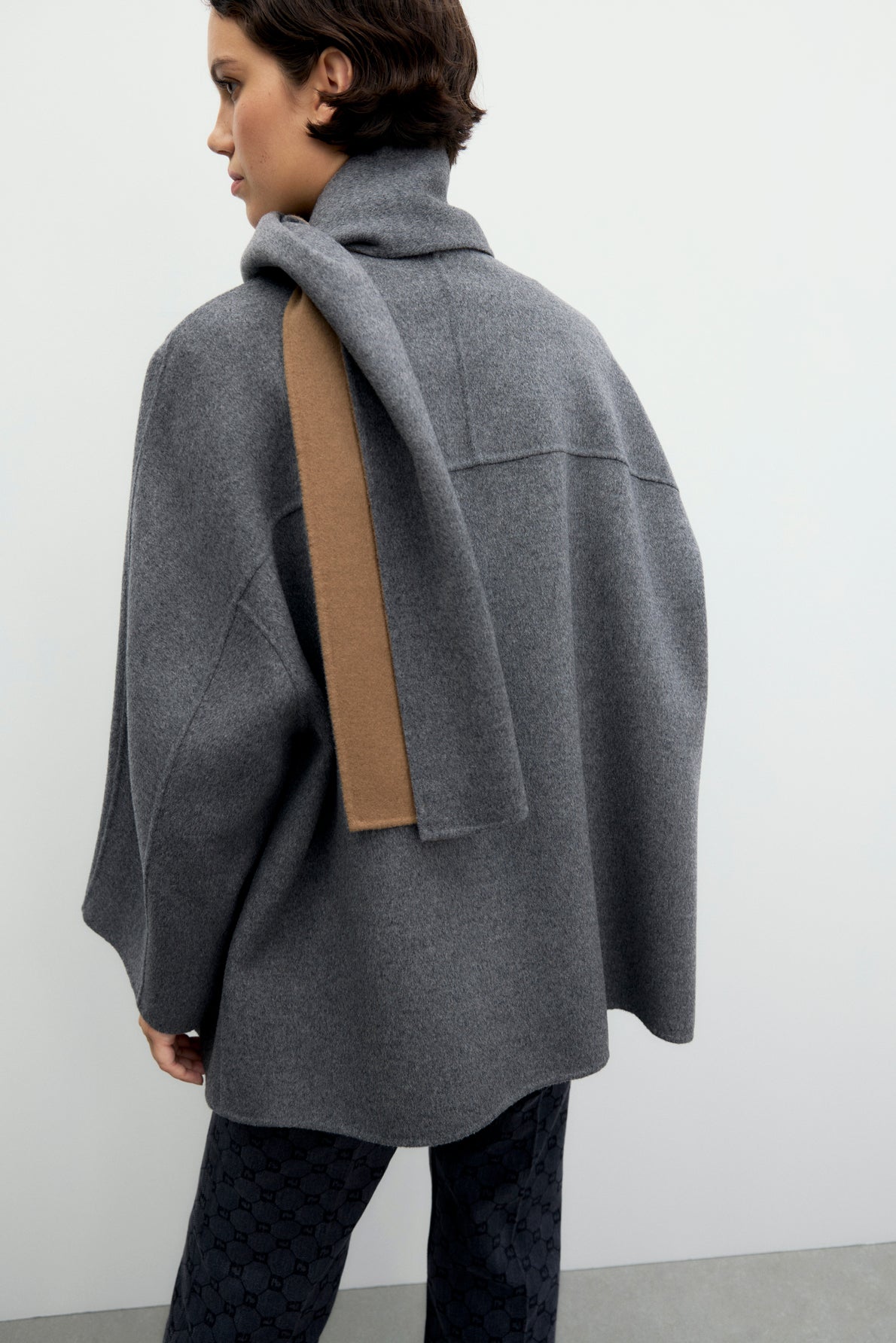 GERARD DAREL-630 AMIA-GREY_07.jpg