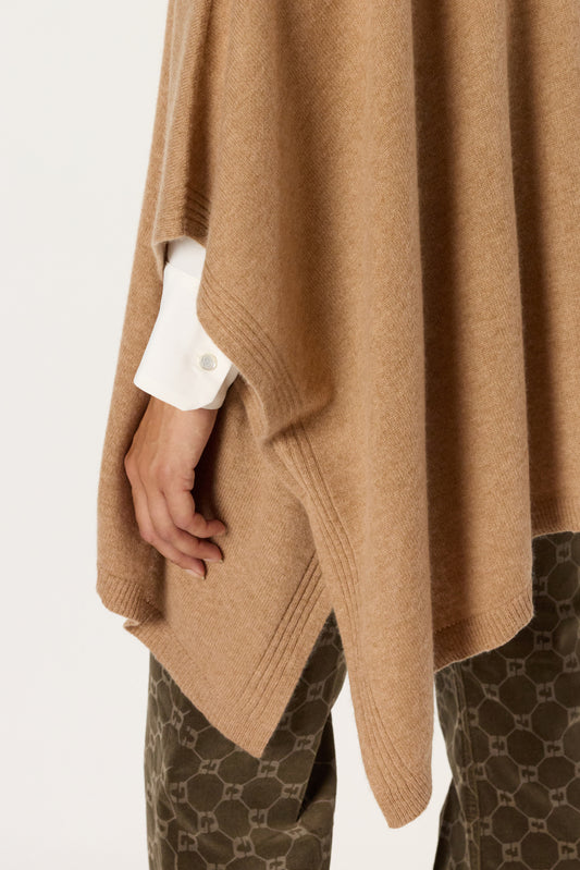 Pullover/vest Dcu61c235 Camel