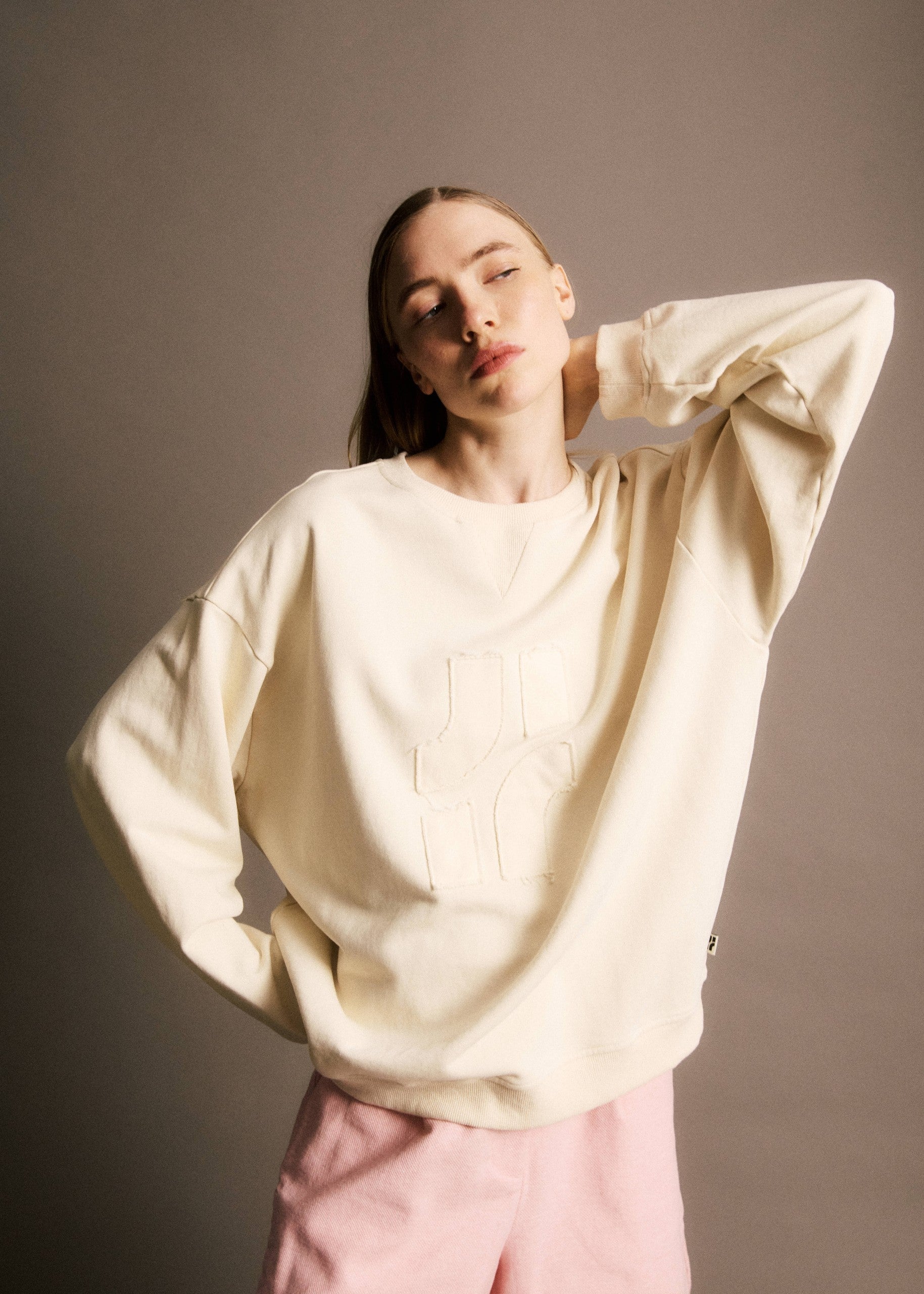 JIJI STUDIO-716 ALBAN-CREME_02.jpg