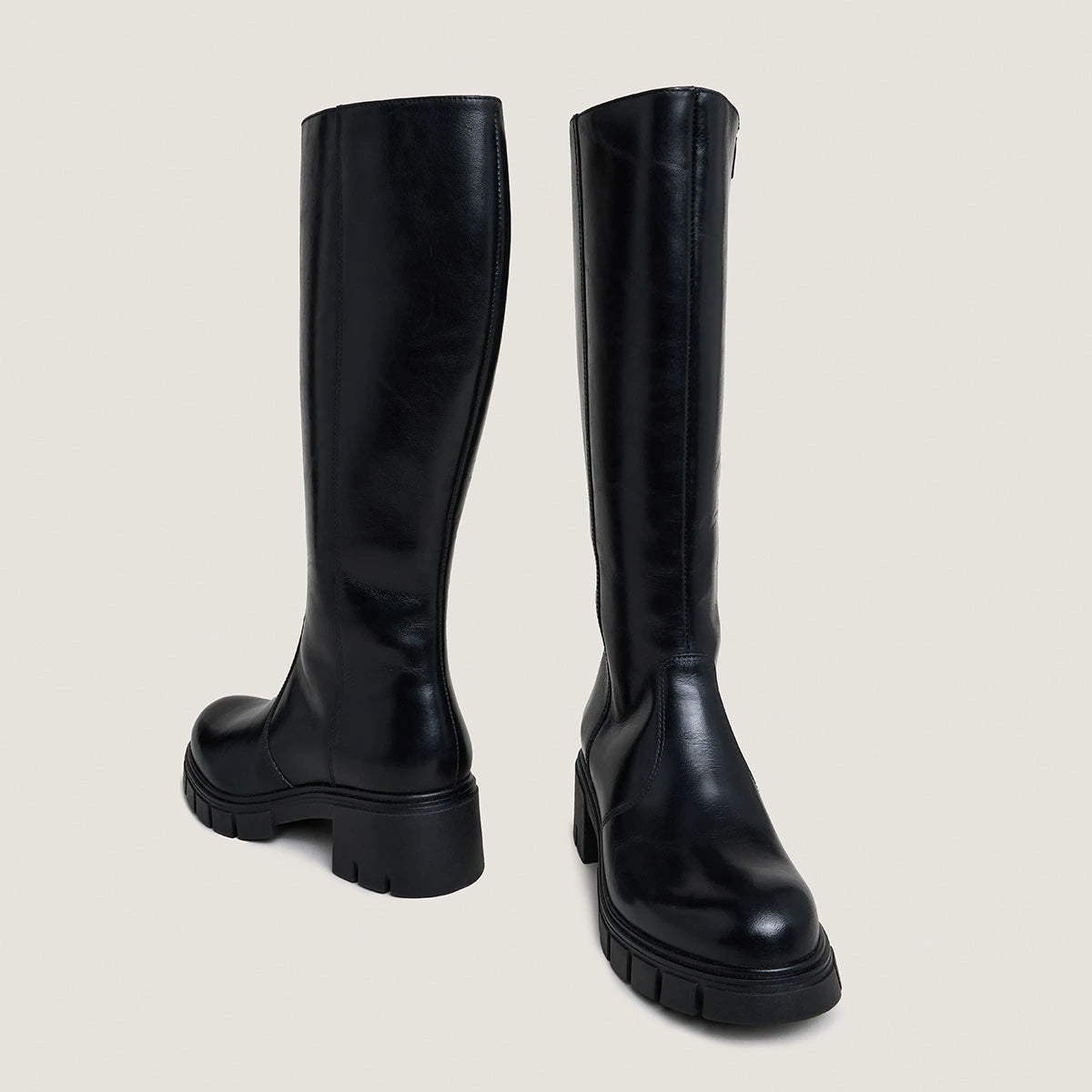 JONAK-ANTONIN CUIR-NOIR_04.jpg