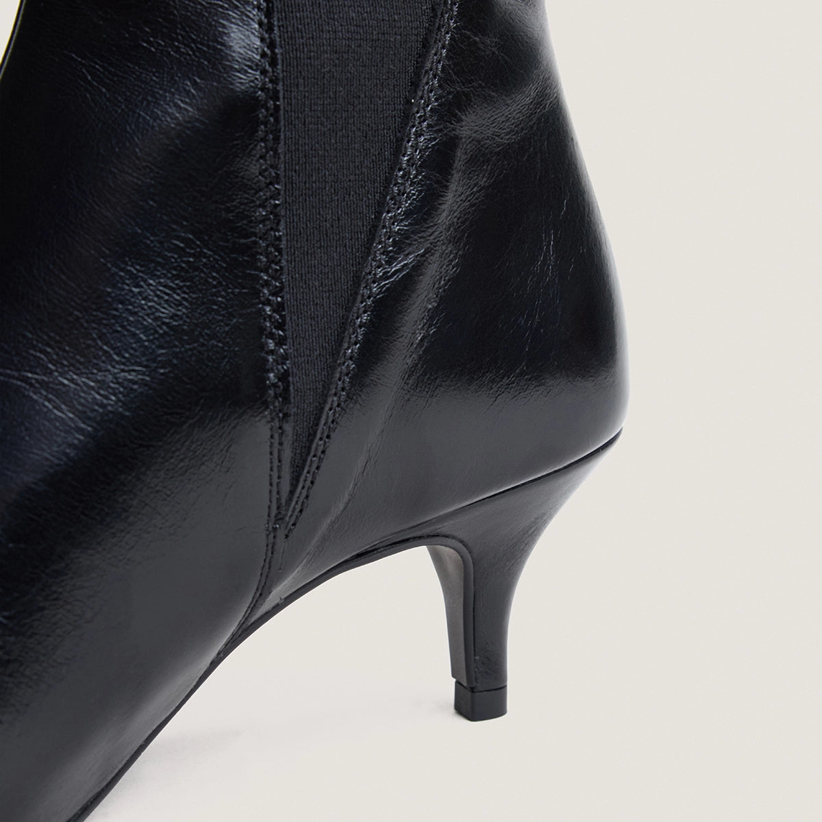 JONAK-BORGIA CUIR VIEILLI-NOIR_04.jpg