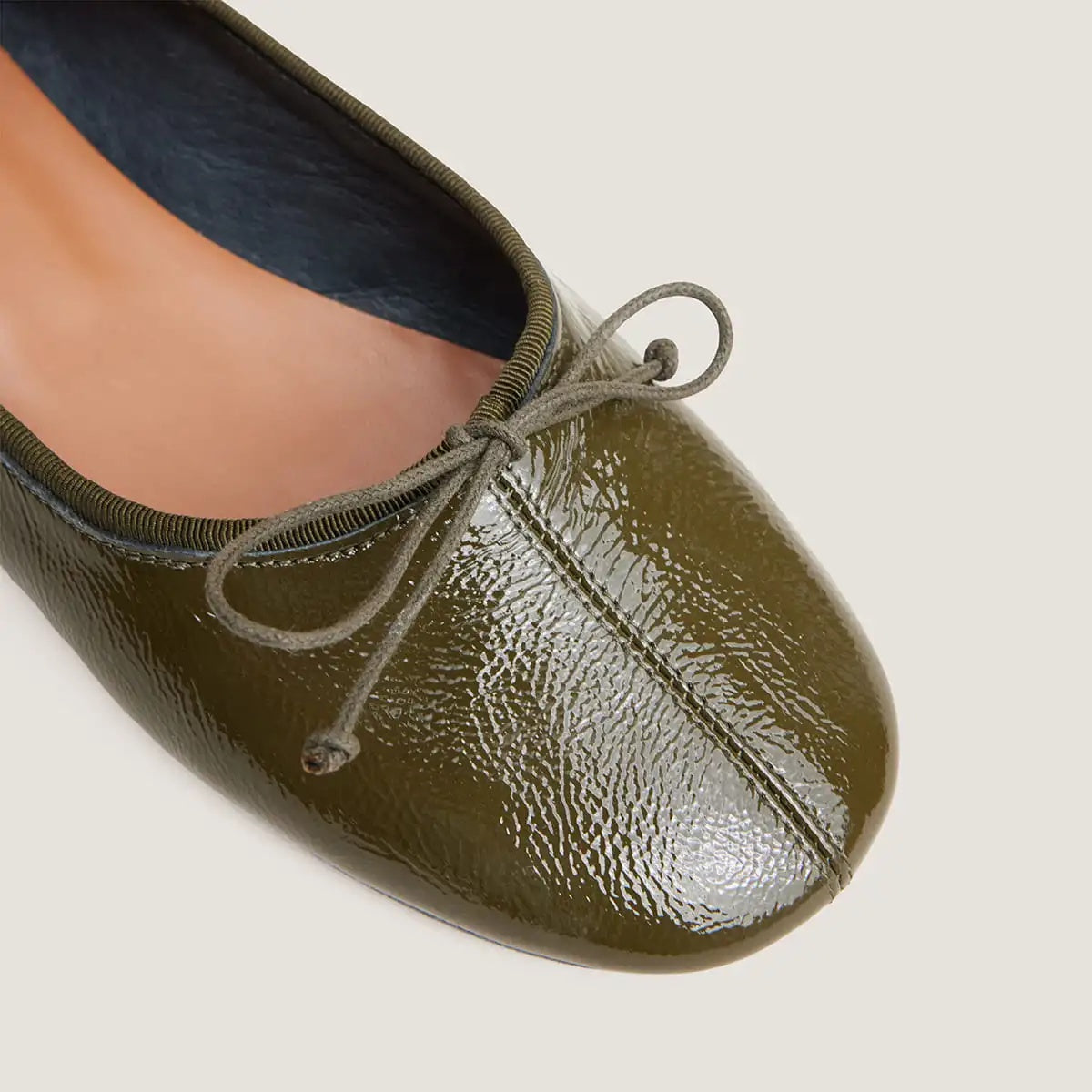 JONAK-DALLETTE VERNIS PLIS-KAKI_04.jpg