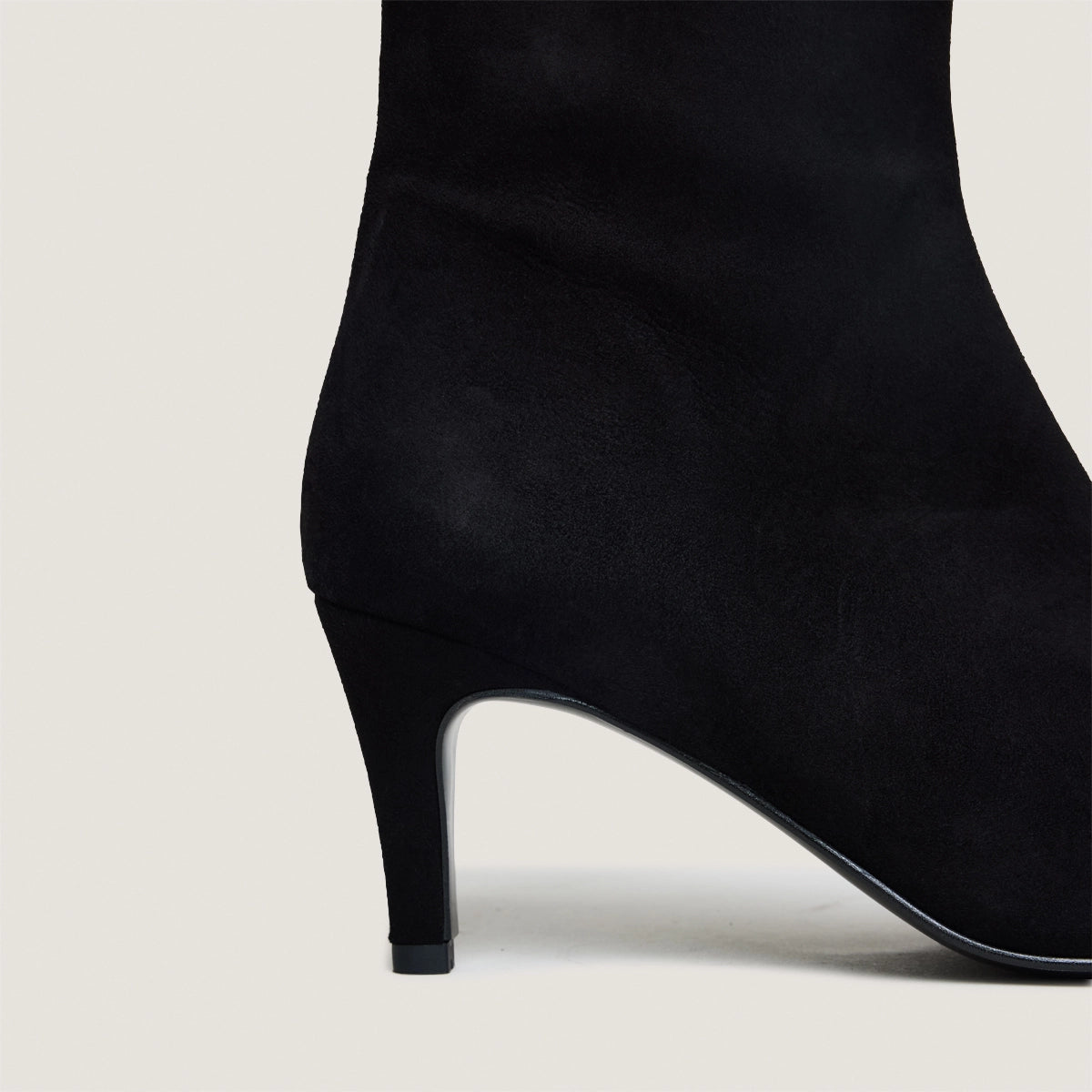 JONAK-DIEMINA VELOURS-NOIR_04.jpg