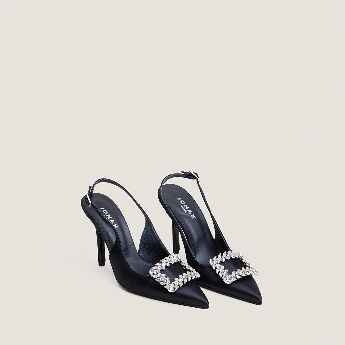 JONAK-DOVELUS SATIN-NOIR_02.jpg