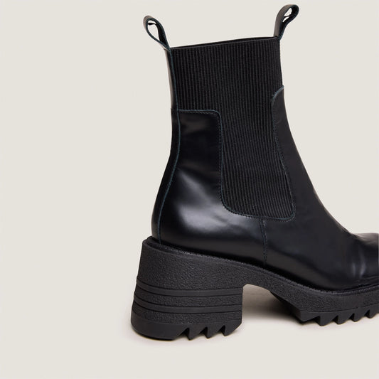 JONAK-DOVE CUIR GLACE-NOIR_03.jpg