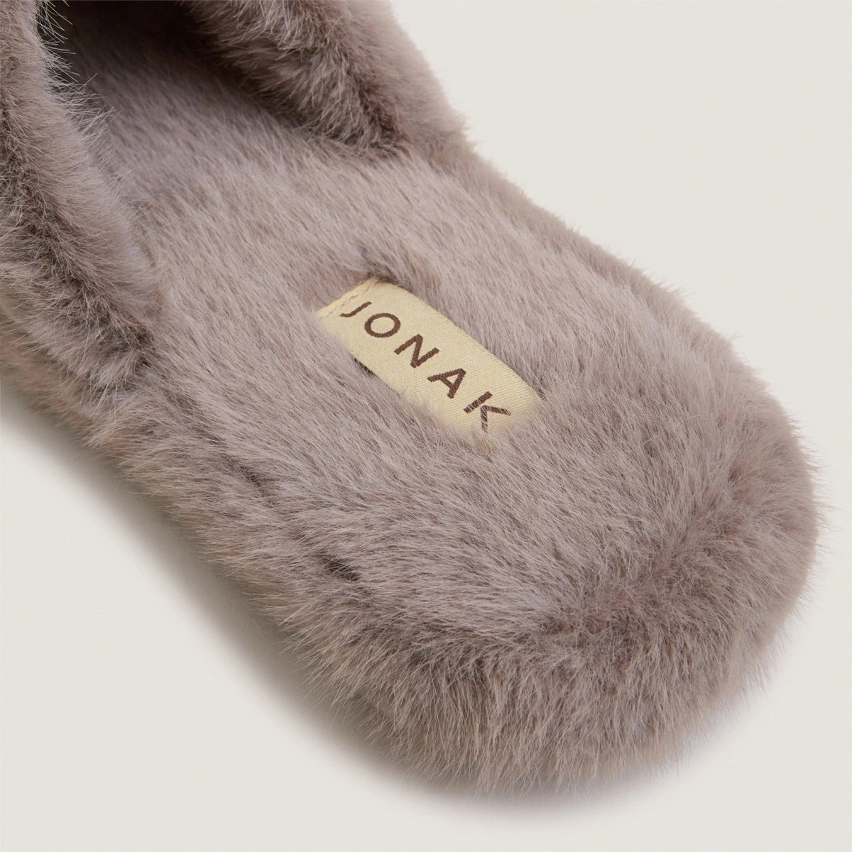 JONAK-JOURNEY FOURRURE SYN-GRIS_03.jpg