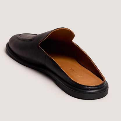 Jonak Women's Leather Loafers Moccasins - Smooth Black Leather Flat Shoes Noir