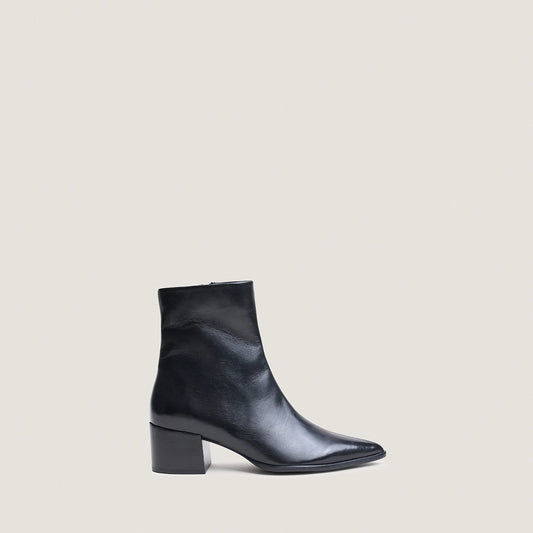 JONAK-PALE CUIR-NOIR_01.jpg
