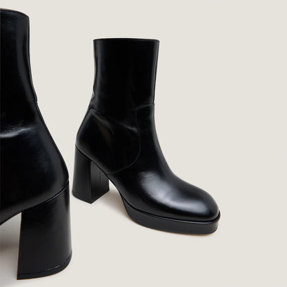 JONAK-VESNA CUIR-NOIR_04.jpg