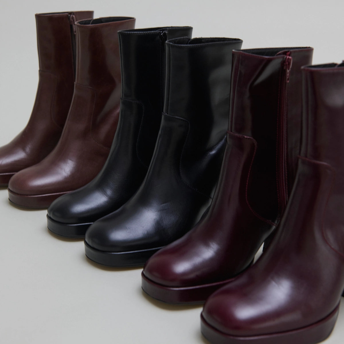 JONAK-VESNA CUIR-NOIR_07.jpg