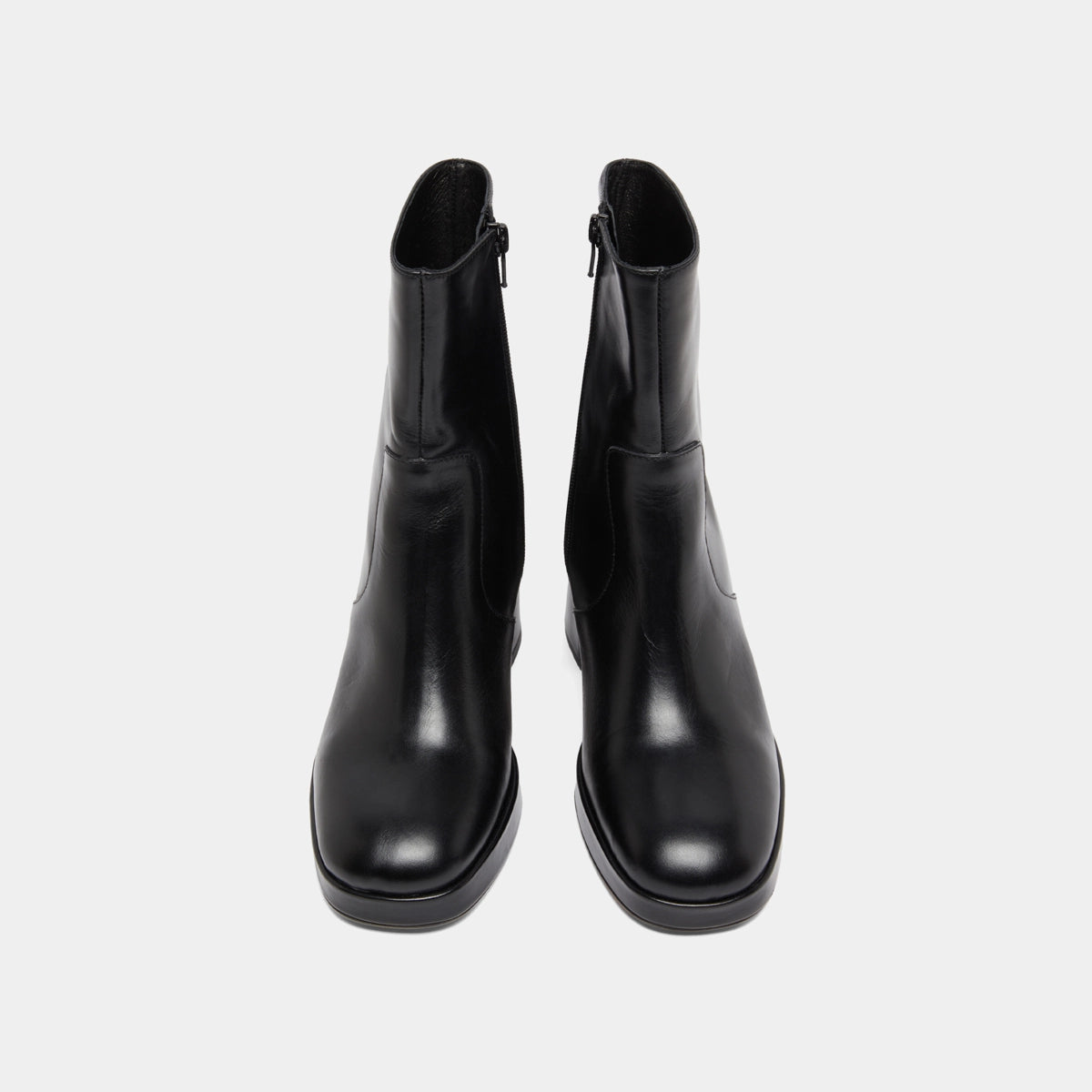 JONAK-VESNA CUIR-NOIR_08.jpg