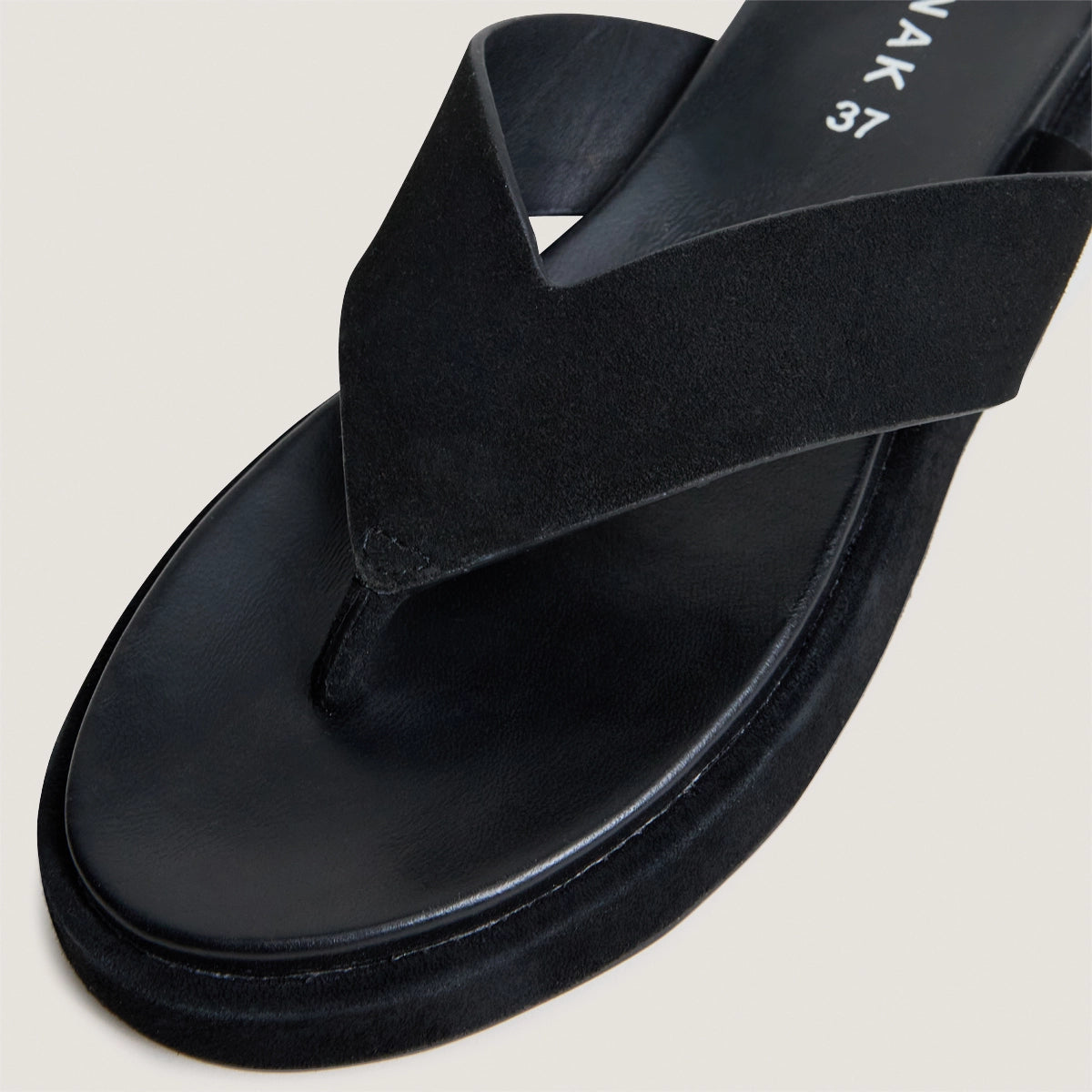 JONAK-WIWI VELOURS-NOIR_03.jpg