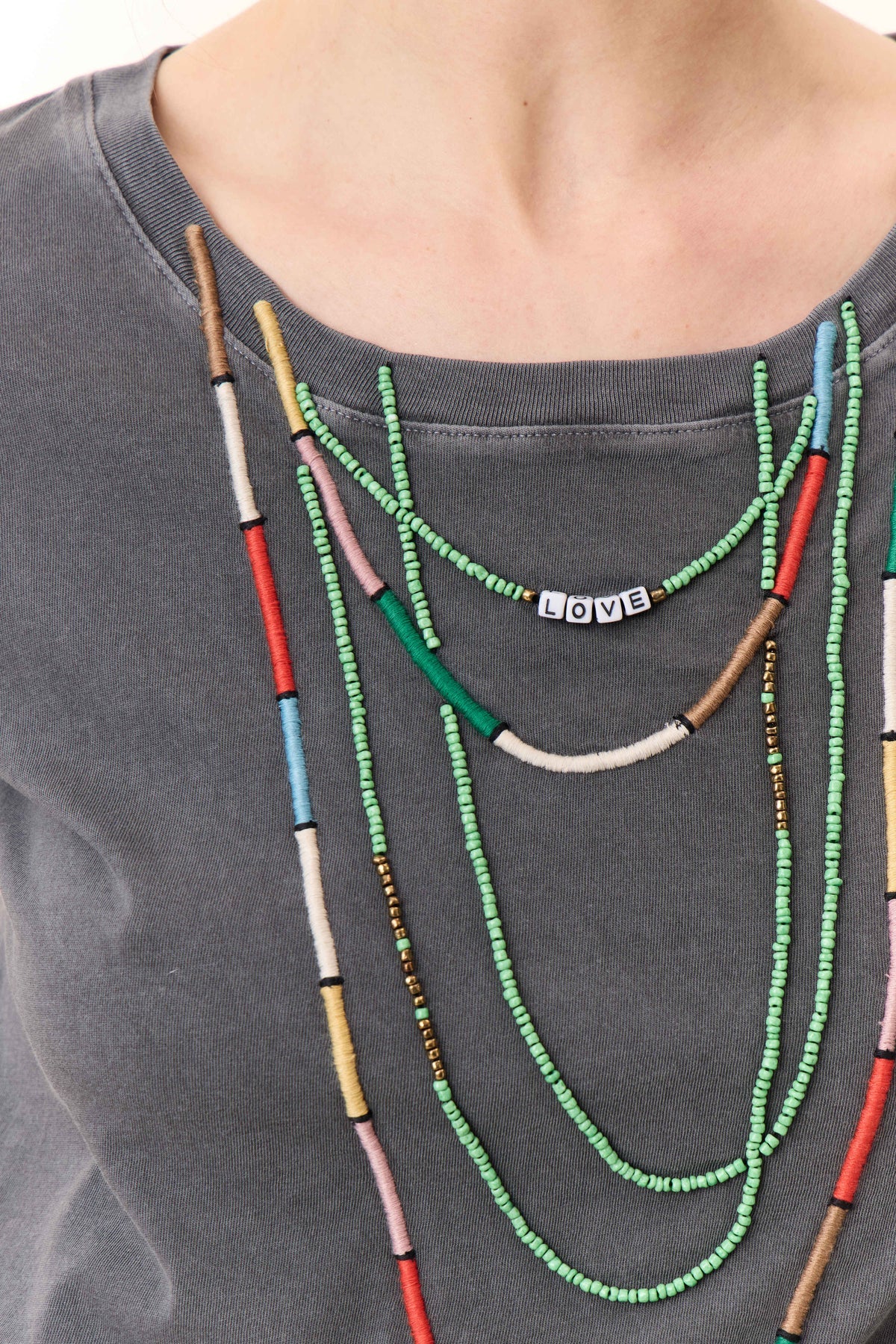 LEON HARPER-113 TORO JC05 BEADS-CARBONE_05
