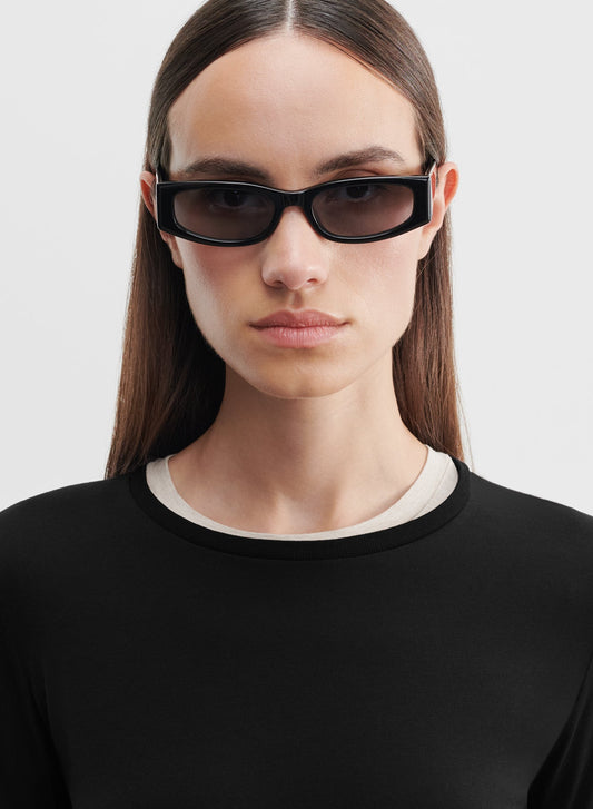MAJESTIC-111_007-FTS037-NOIR_03