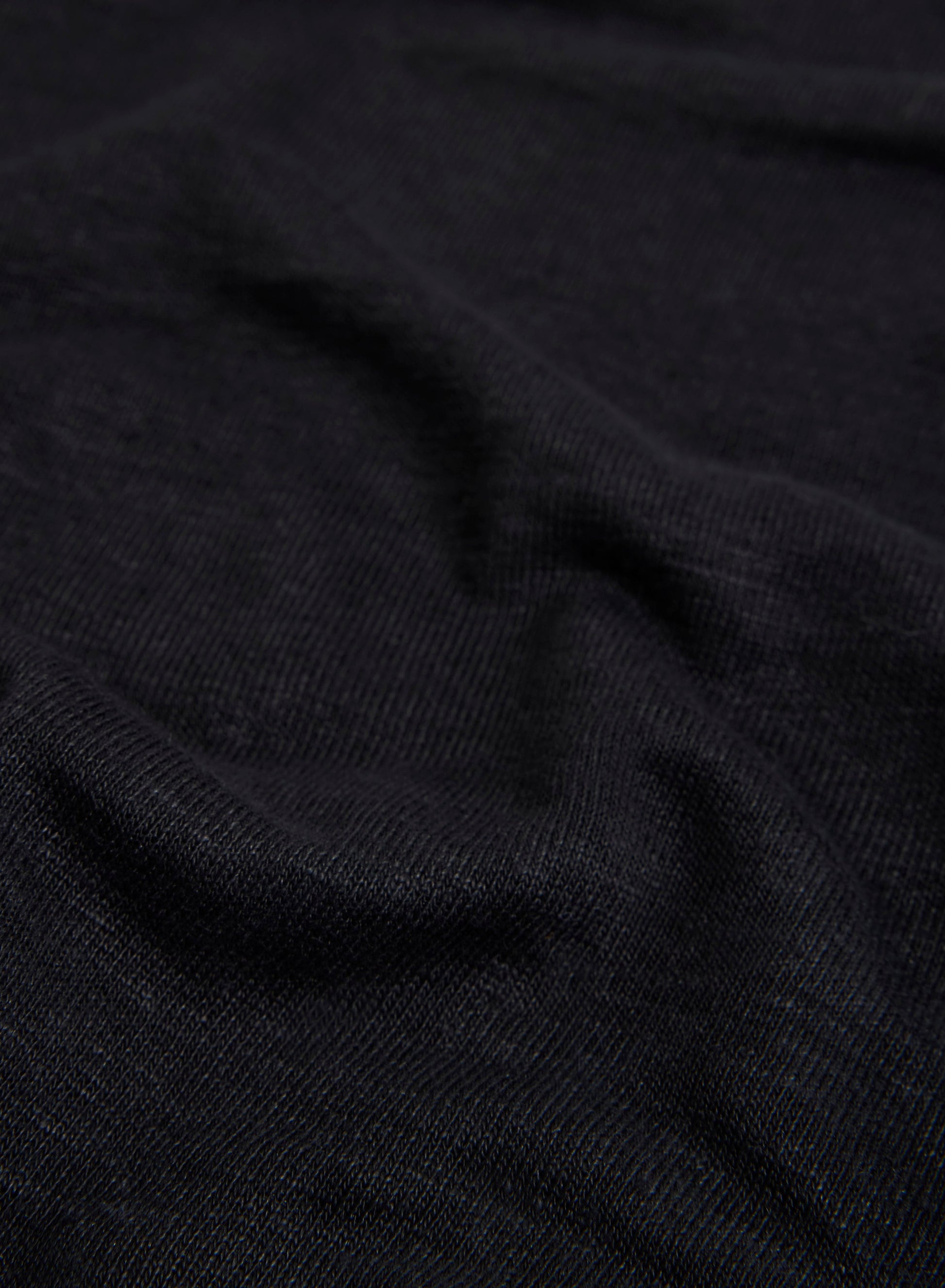 MAJESTIC-111 011-FDE021-BLACK_05.jpg