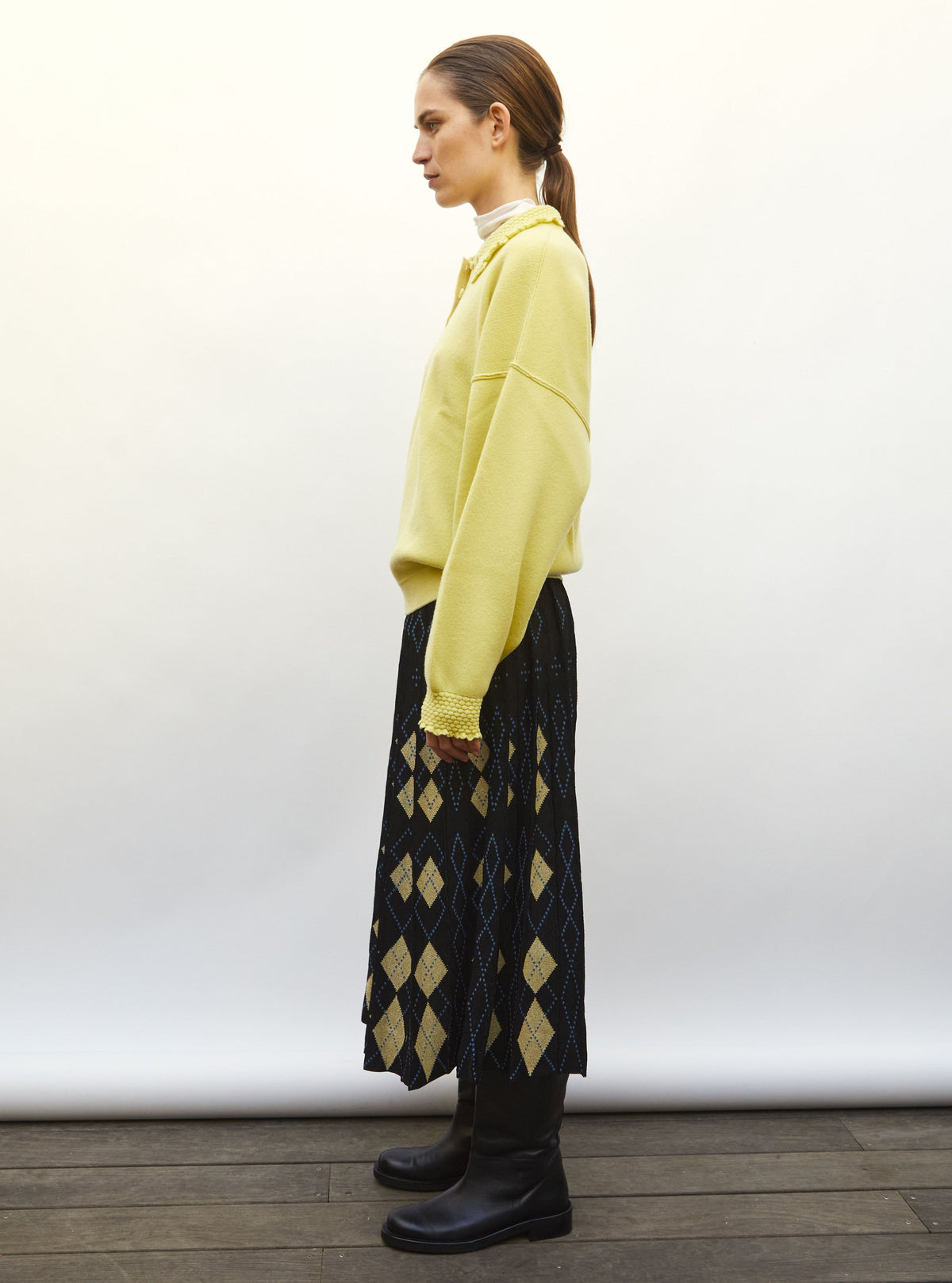 MOLLI-684 FAMOUS-DEEP BLACK GOLD_03.jpg