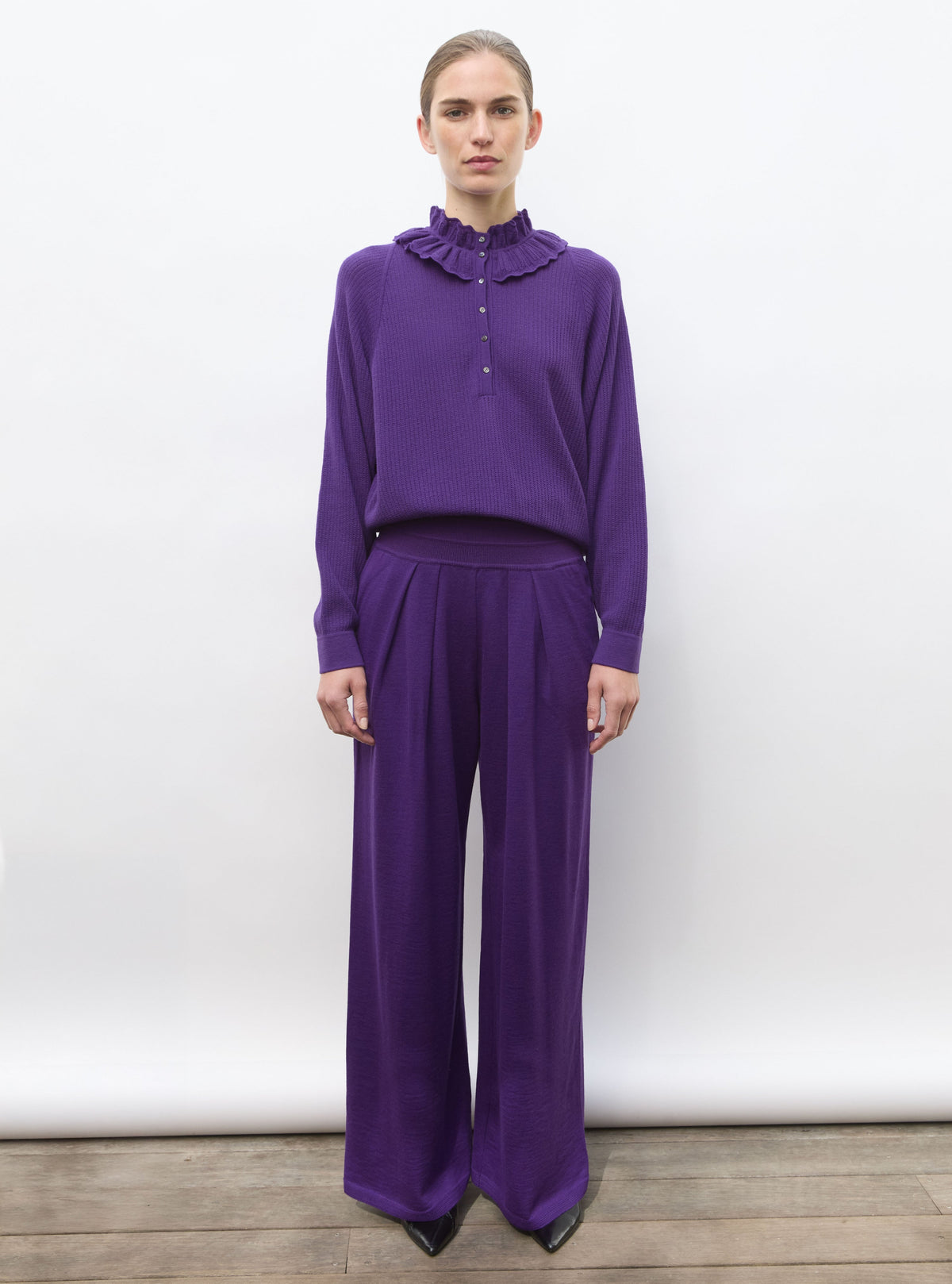 MOLLI-684 FEUILLE-DEEP PURPLE_02.jpg