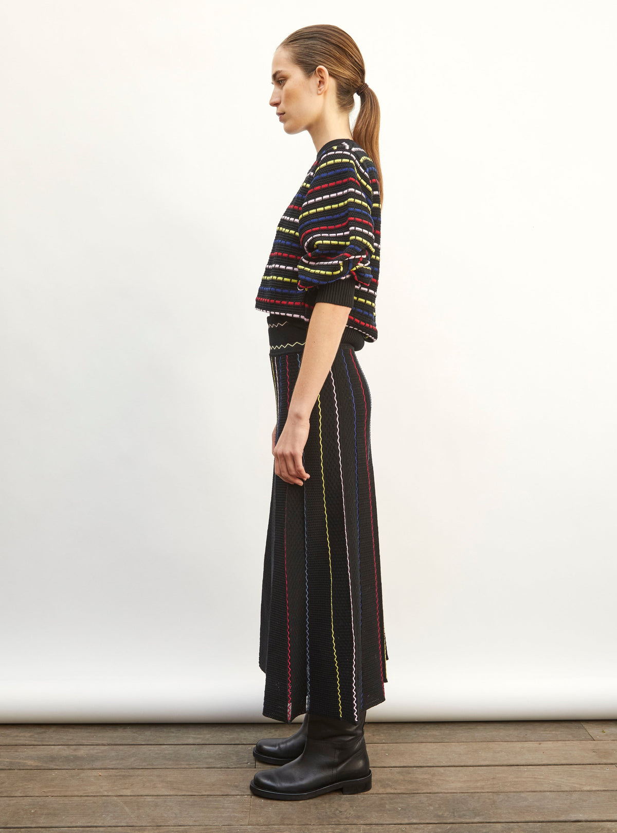 MOLLI-684 NAEVA-DEEP BLACK MULTI_03.jpg