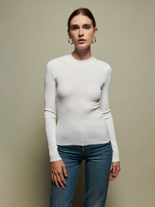 Turtleneck Jersey Gina White