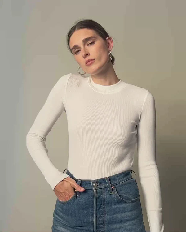 Turtleneck Jersey Gina White