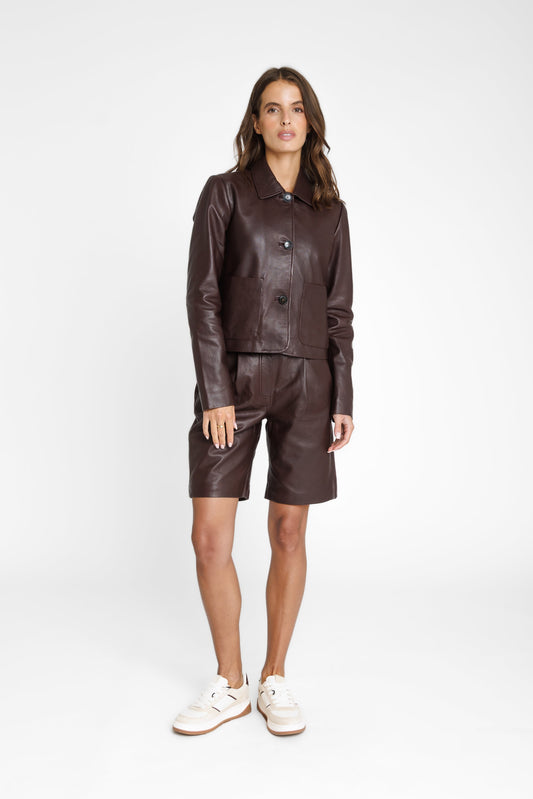 PARIENTE-740 ELINA-DARK WINE_01.jpg
