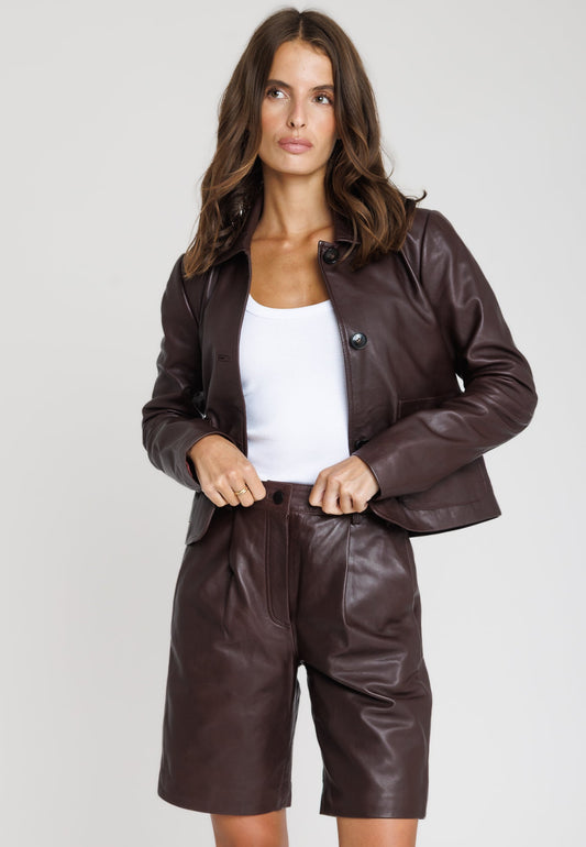 PARIENTE-740 ELINA-DARK WINE_04.jpg