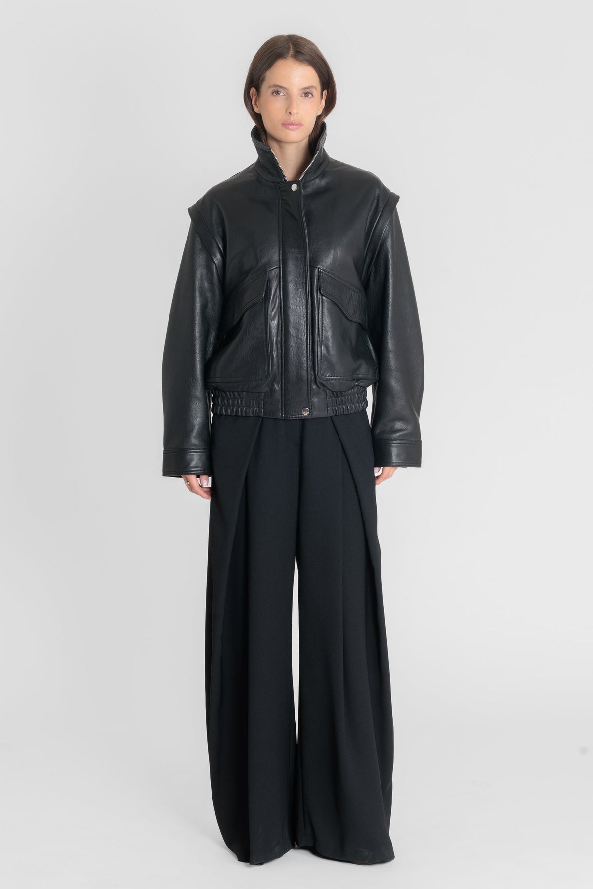 PARIENTE-740 FLOW-BLACK_03.jpg