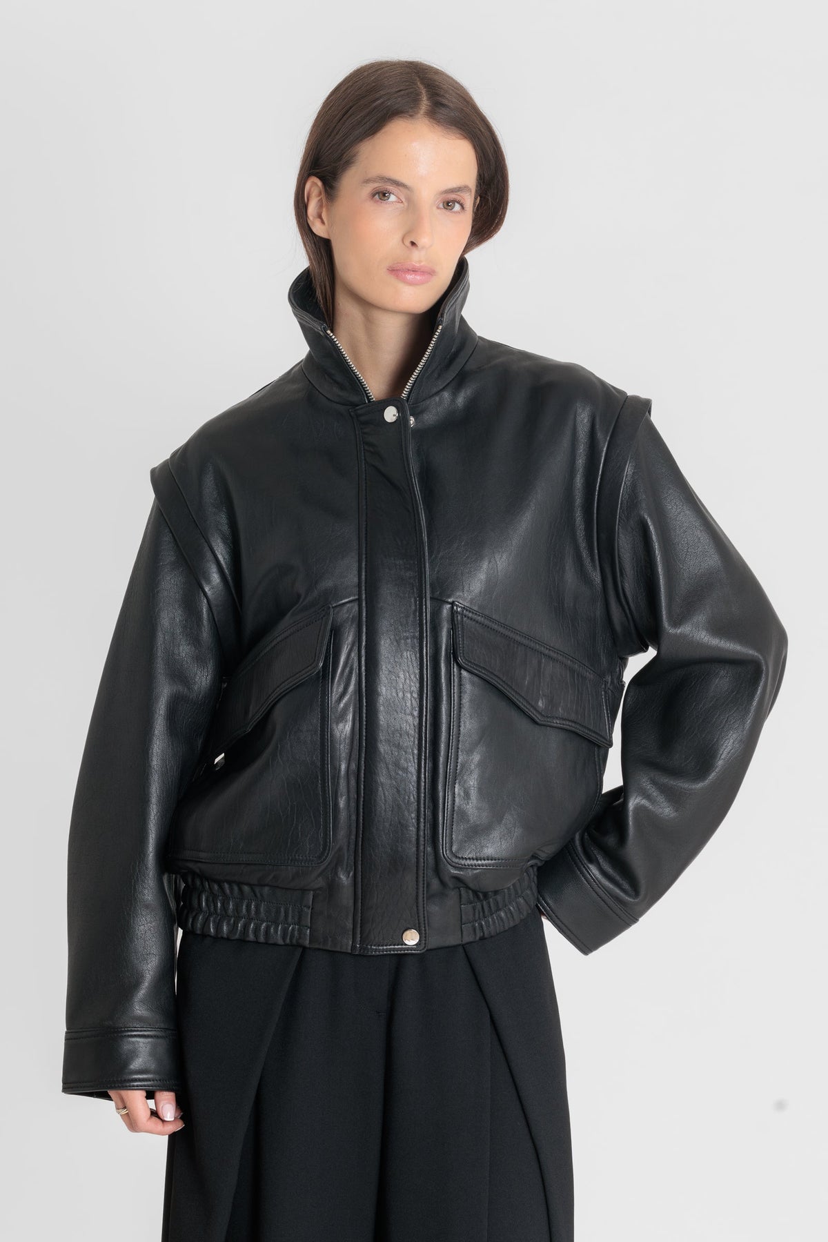 PARIENTE-740 FLOW-BLACK_04.jpg