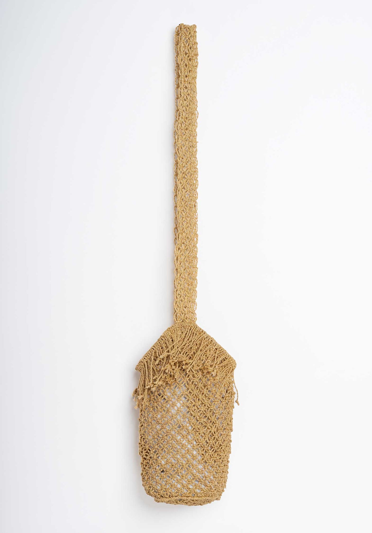 The Jacksons – Bottle Betty Jute Beach Bag in Mustard