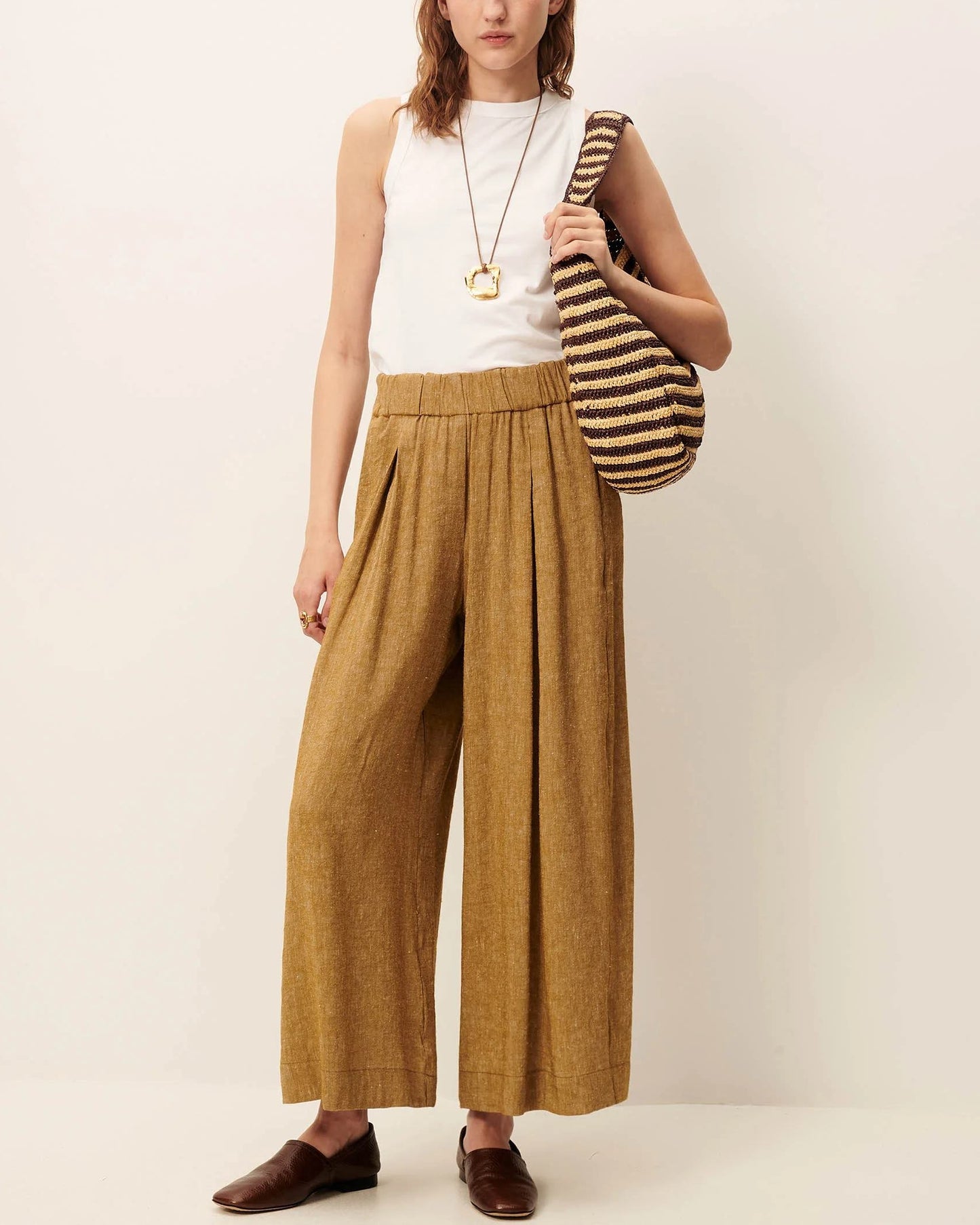 Women's Cropped Wide-Leg Elasticated Trousers in LENZINGECOVERO Viscose Pampa