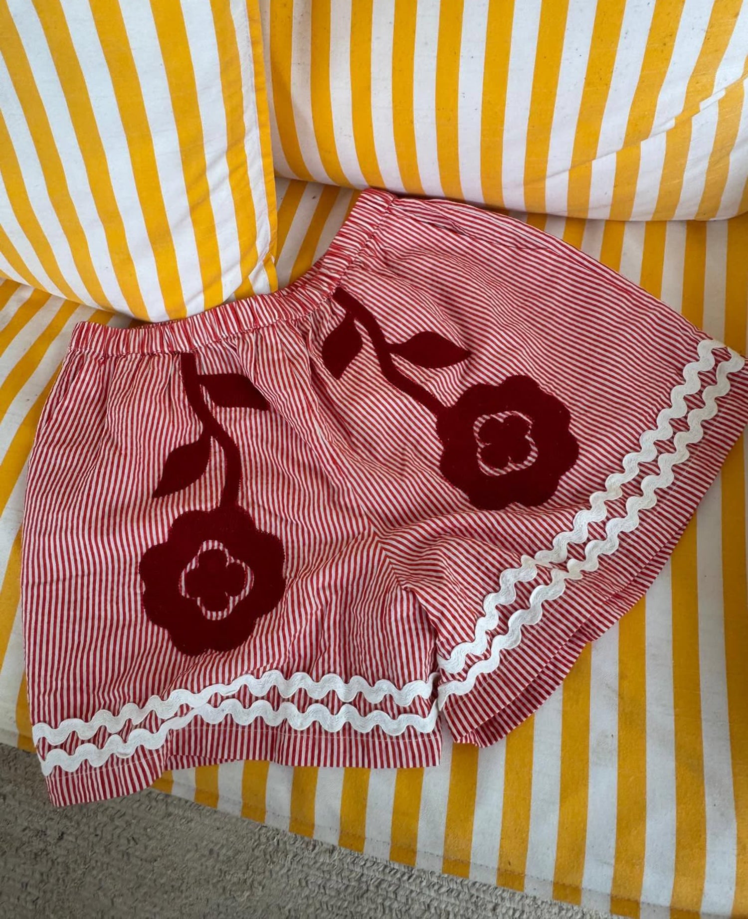 SISSEL EDELBO-588 ABELONE SHORTS-RED FLOWER_02.jpg