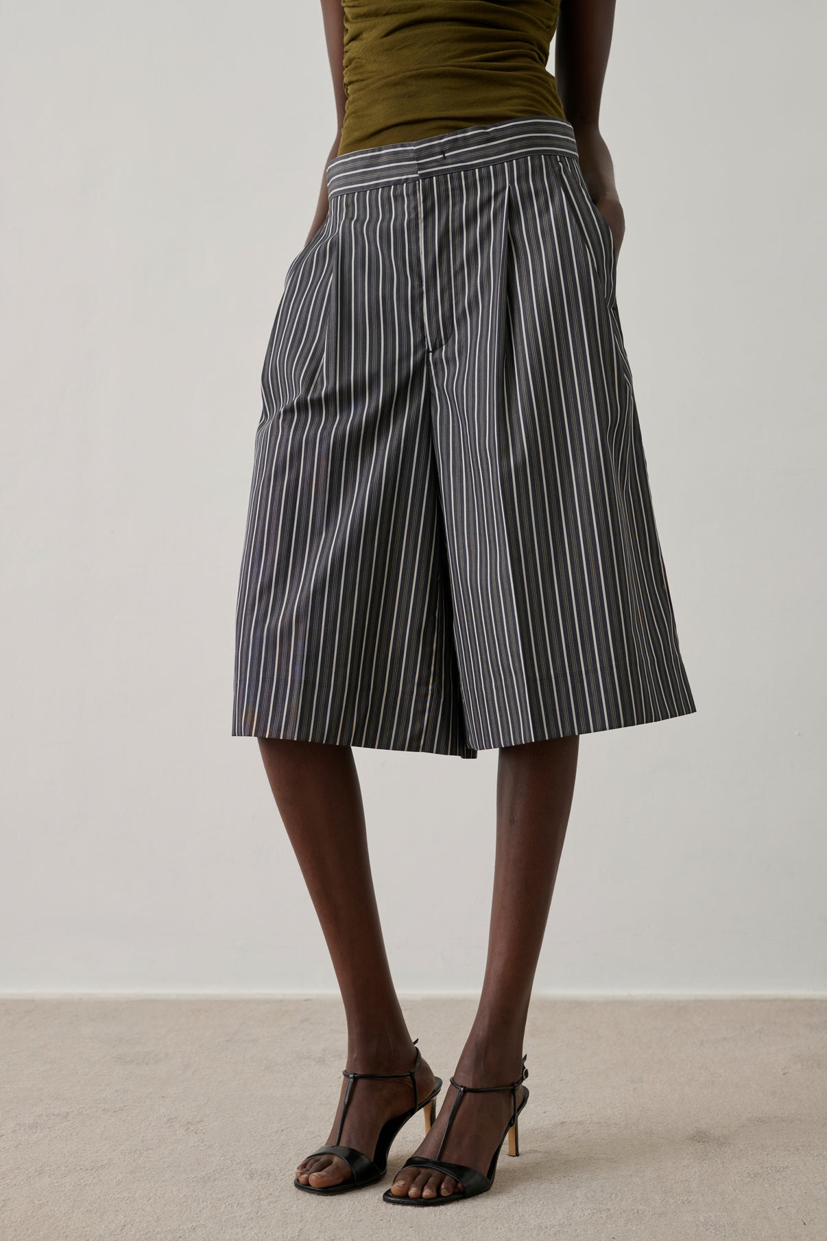 Shorts Henna Noir-Cardamome