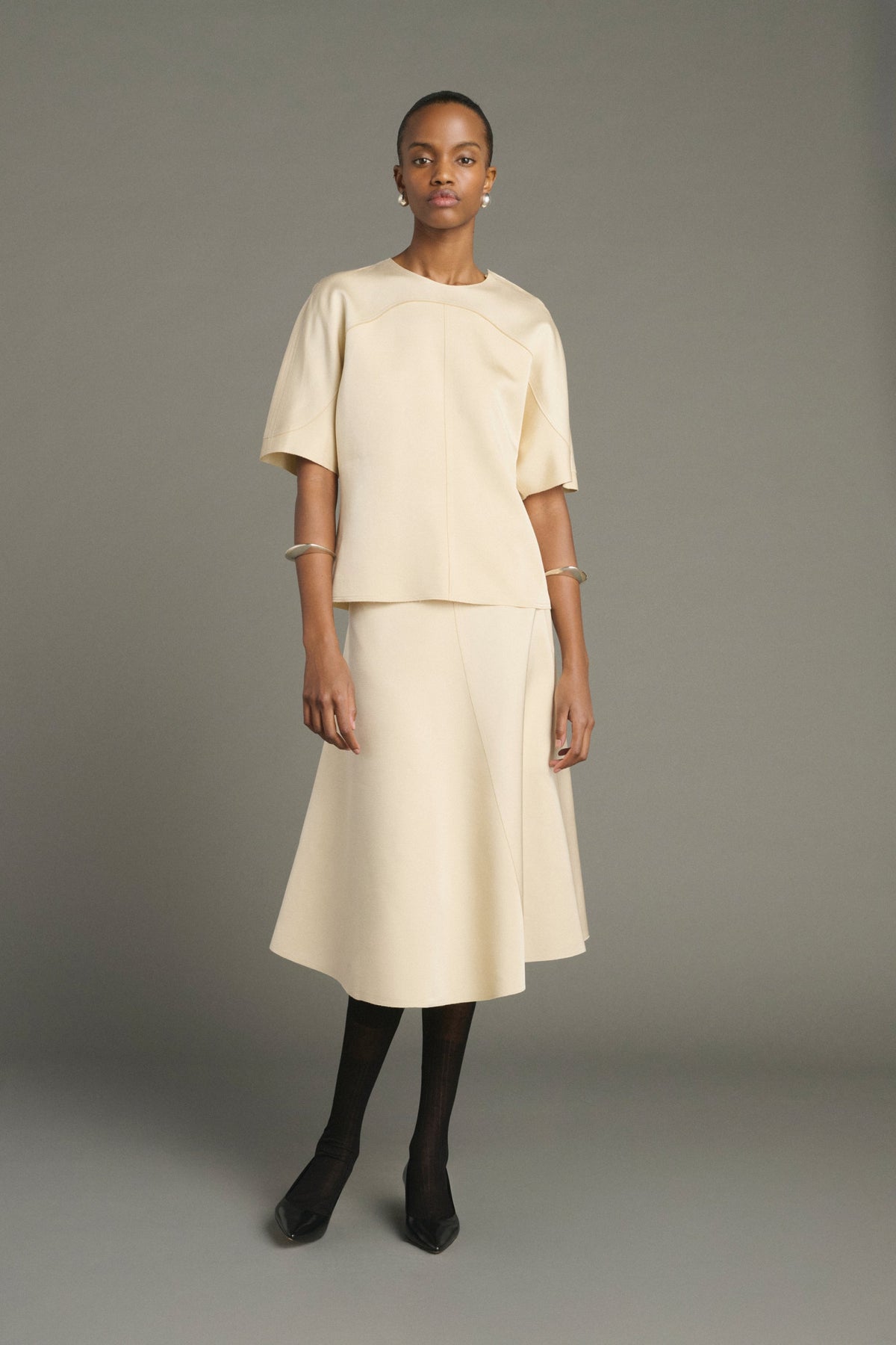 SOEUR-142 KELYA-CREME_01.jpg
