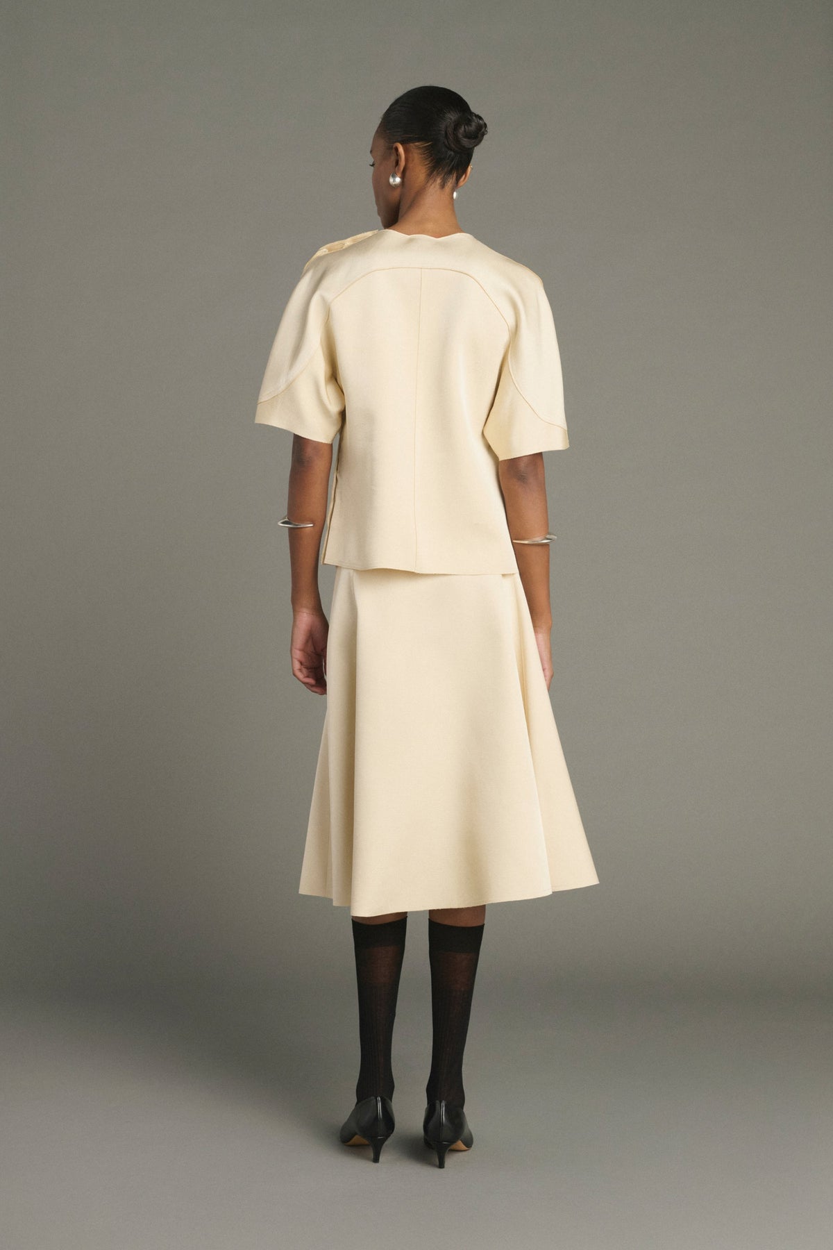 SOEUR-142 KELYA-CREME_02.jpg