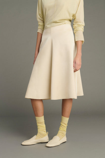 SOEUR-142 KELYA-CREME_04.jpg