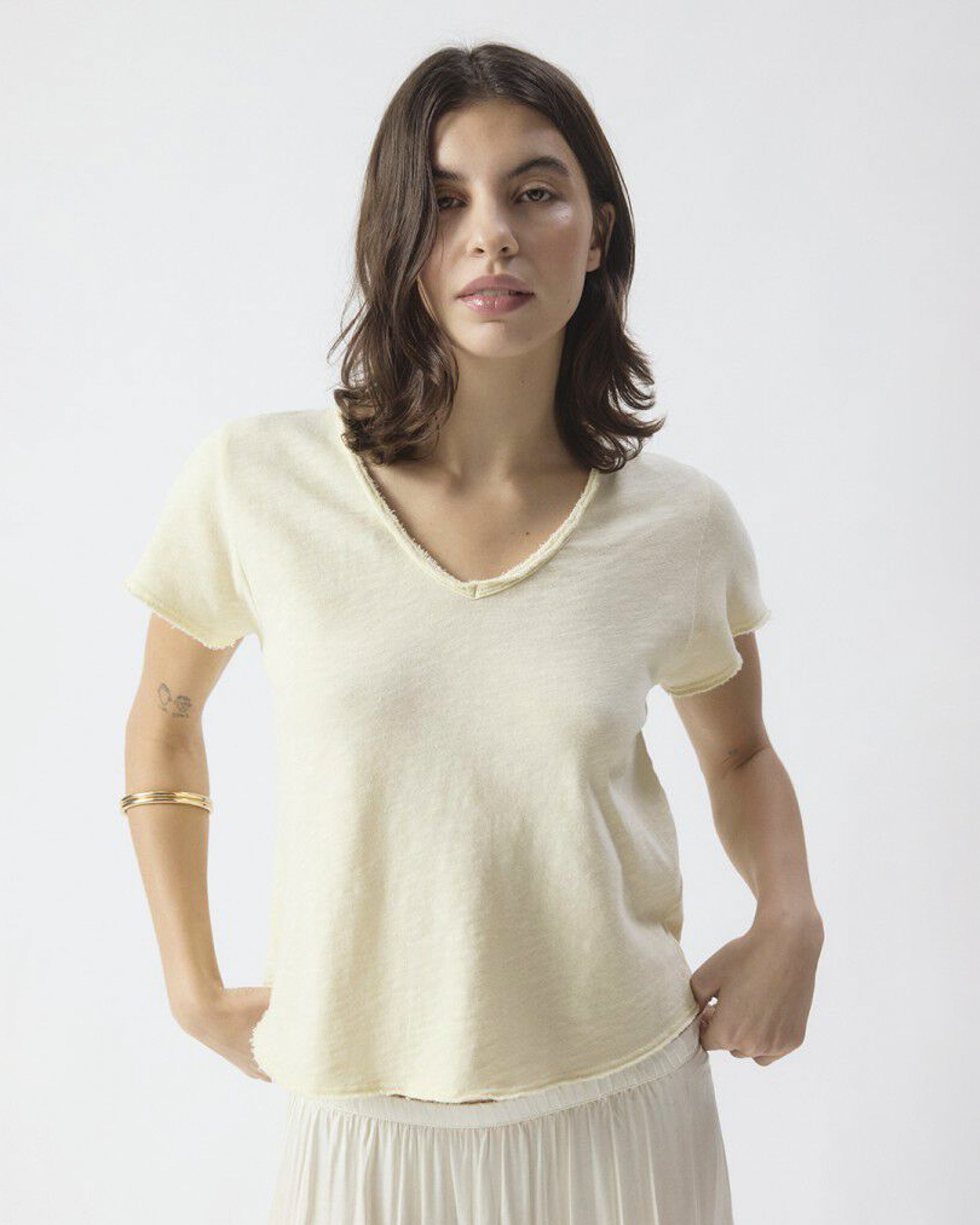 SON02AGH26-VANIVIN-MODEL-1-large copy.JPG