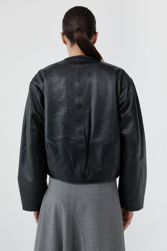 ST. AGNI-702 BUTTON DETAIL COCOON L JKT-BLACK_04.jpg