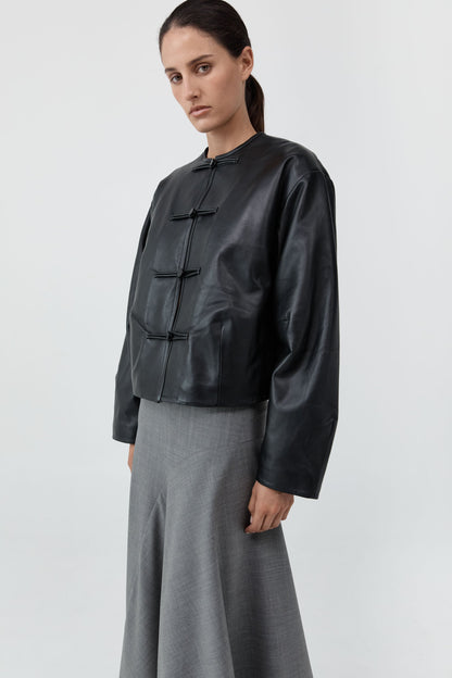 ST. AGNI-702 BUTTON DETAIL COCOON L JKT-BLACK_06.jpg